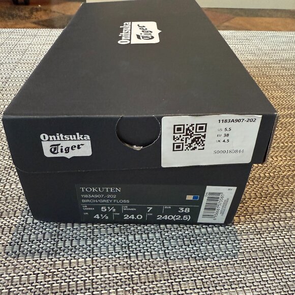 BNIB Onitsuka Tiger Tokuten women's 7 EU 38, Birch/Grey Floss, new in box - Picture 2 of 8
